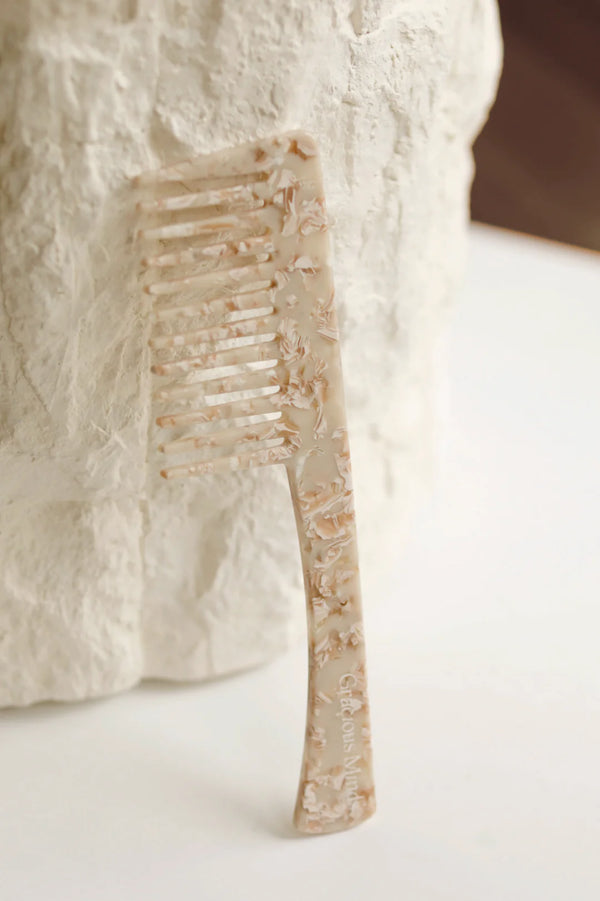 Gracious Minds Earth Comb