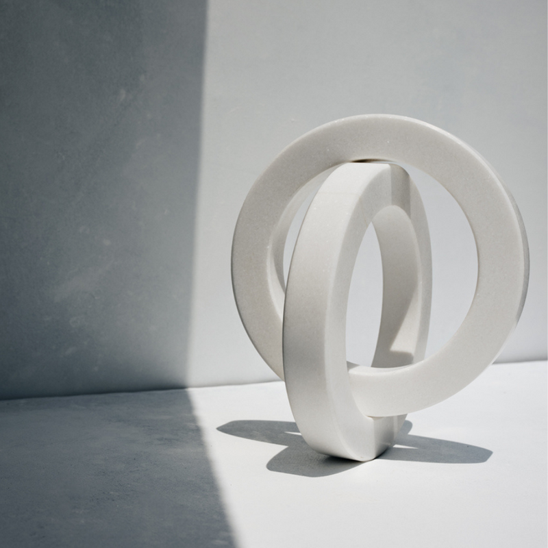 Kleoni circles • white